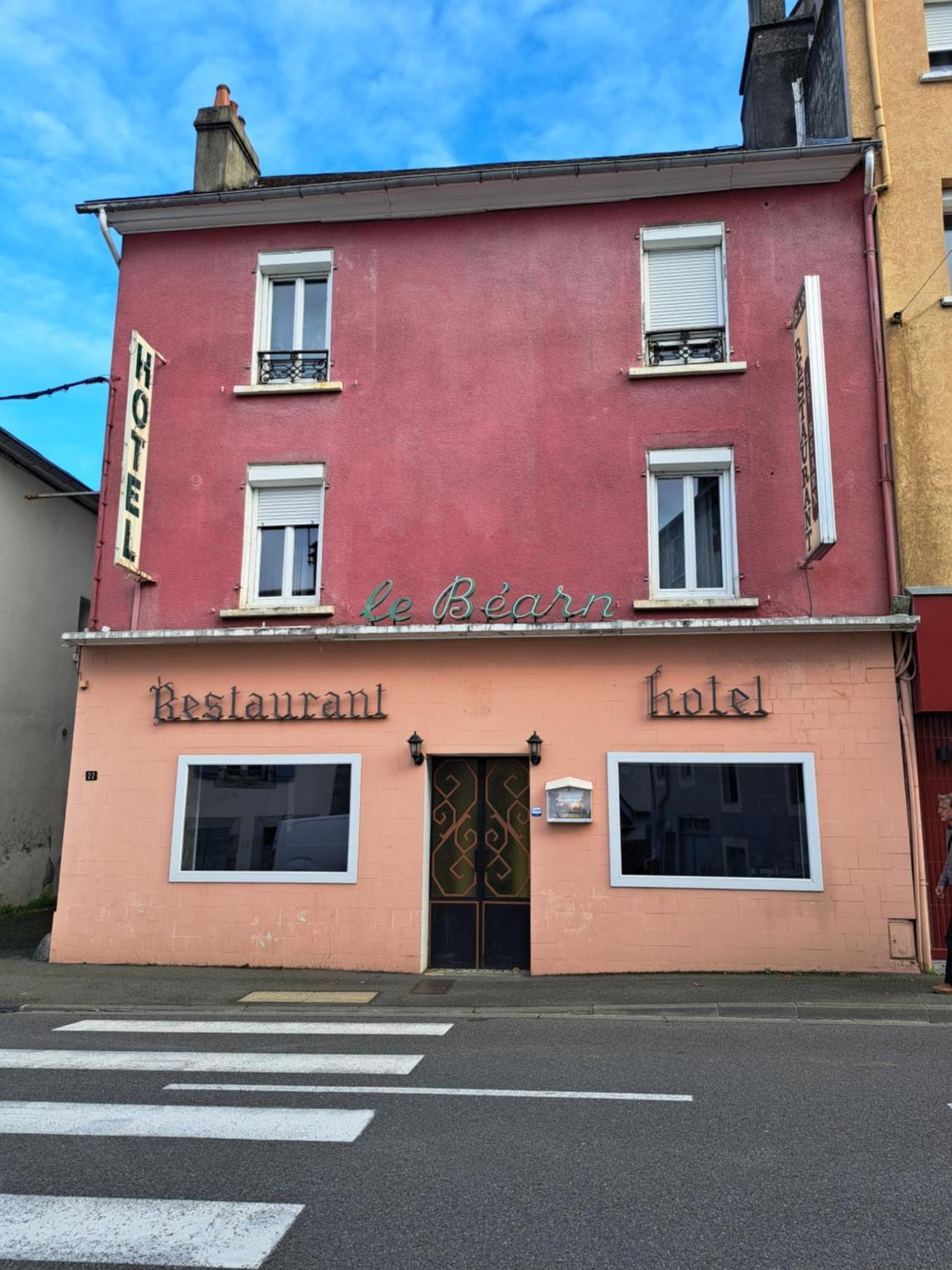 Hotel Le Bearn Баньер-де-Бигор Экстерьер фото